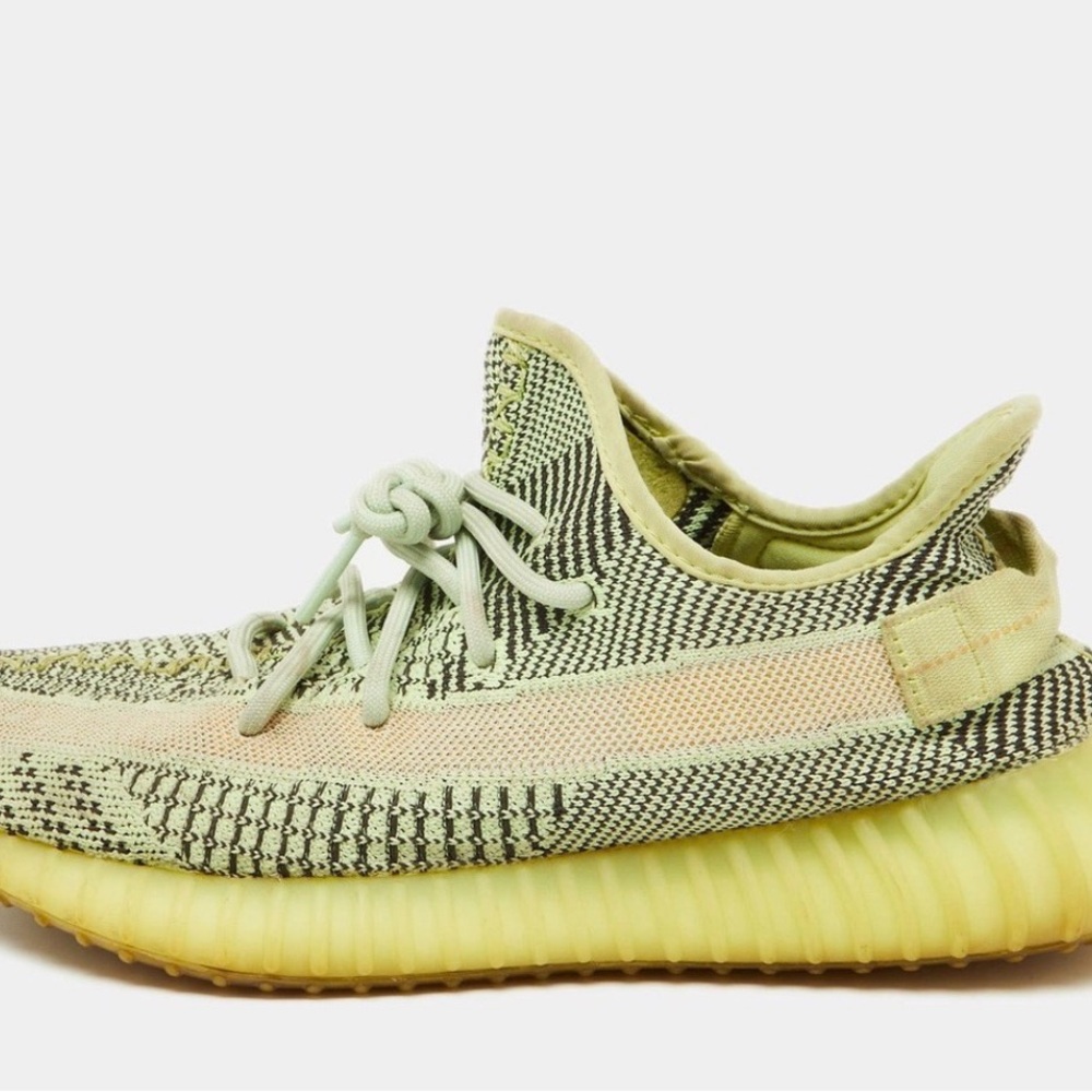 Adidas Yeezy Boost 350 V2 Box - Yellow